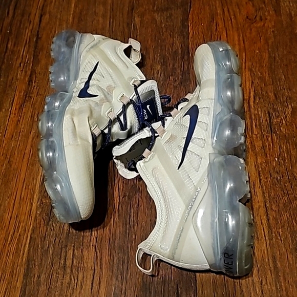 VGC Women's Vapormax Sz 9.5, Personalized - Picture 6 of 9